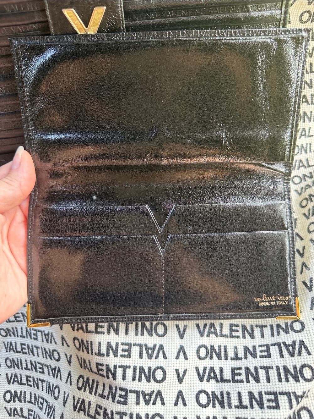 Mario Valentino Clutch & Wallet Set - Picture 6 of 13